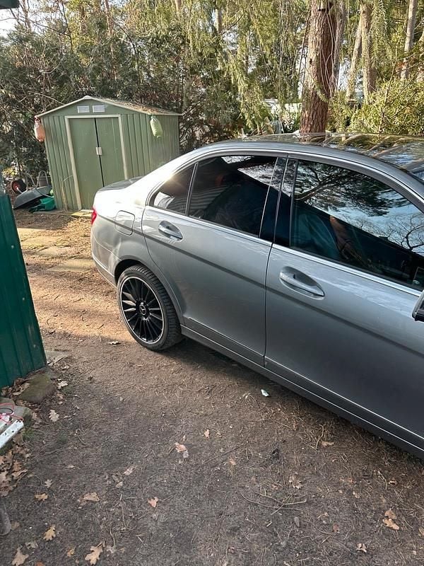 Gebraucht Mercedes C300 231 PS (169 kW) 2010 Silber Limousine