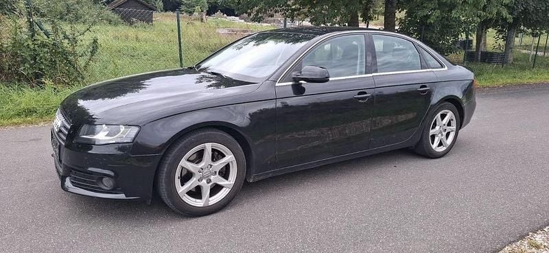Schwarz Gebraucht 2010 Audi A4 Attraction Limousine | 6.200 € (Guter Preis) - Bild 1/4