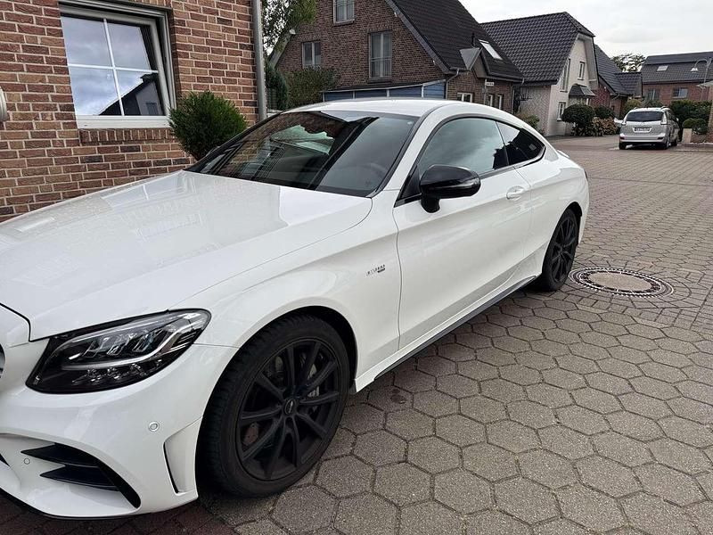 Gebraucht Mercedes C43 AMG AMG 390 PS (286 kW) 2020 Weiß Coupé