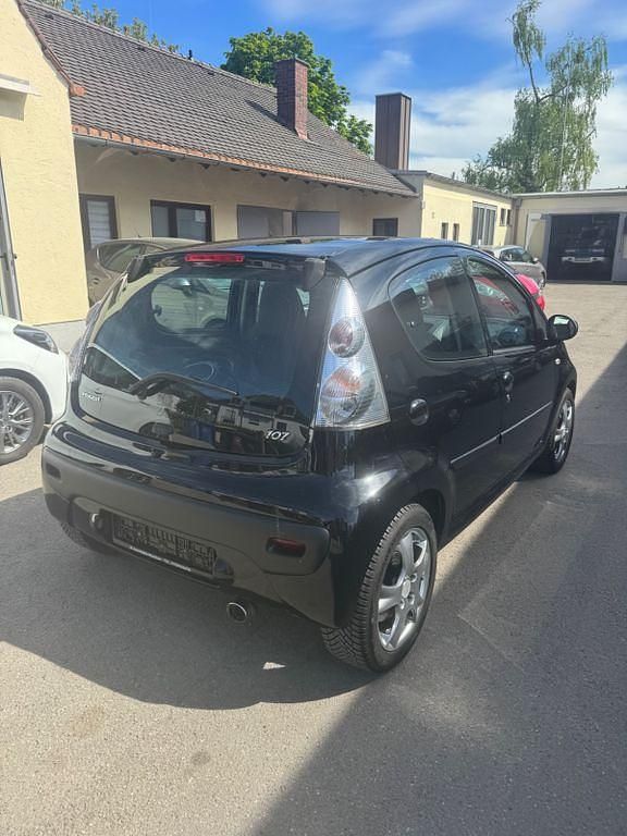 Gebraucht Peugeot 107 Filou 68 PS (50 kW) 2006 Schwarz Kleinwagen