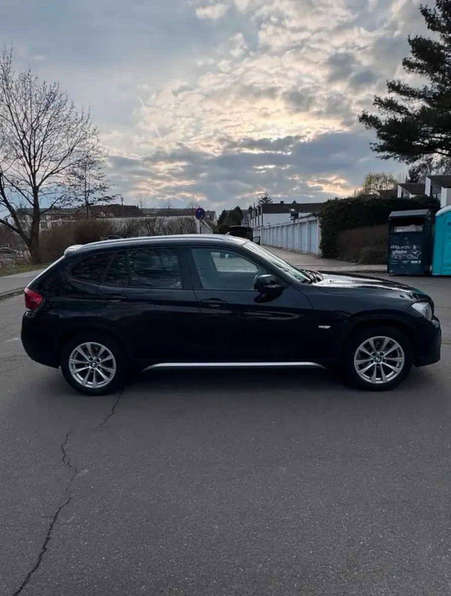 Second-hand BMW X1 141 CP (103 kW) 2012 Negru SUV