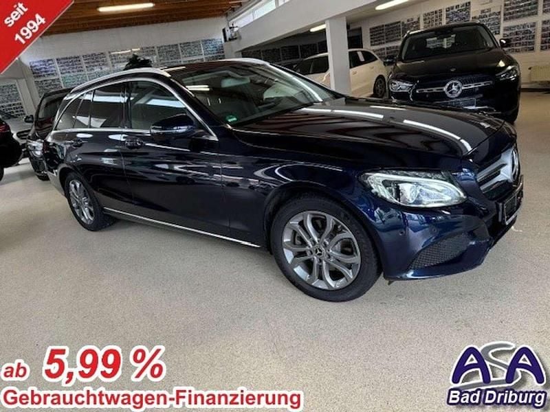 Cavansitblaumetallic Gebraucht 2018 Mercedes C220 Avantgarde Kombi | 19.890 € (Fairer Preis) - Bild 1/3