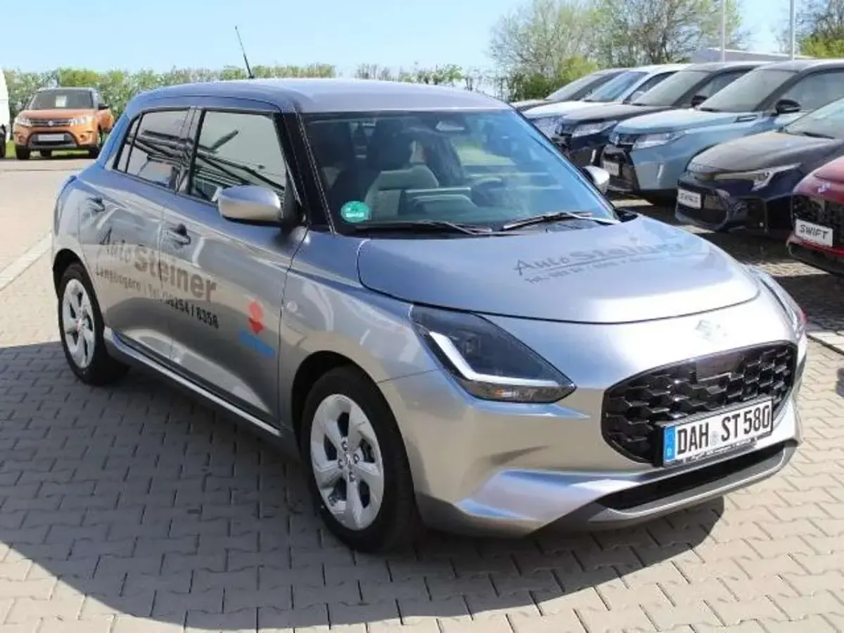 Gebraucht Suzuki Swift Comfort 83 PS (61 kW) 2025 Premium silver Kleinwagen