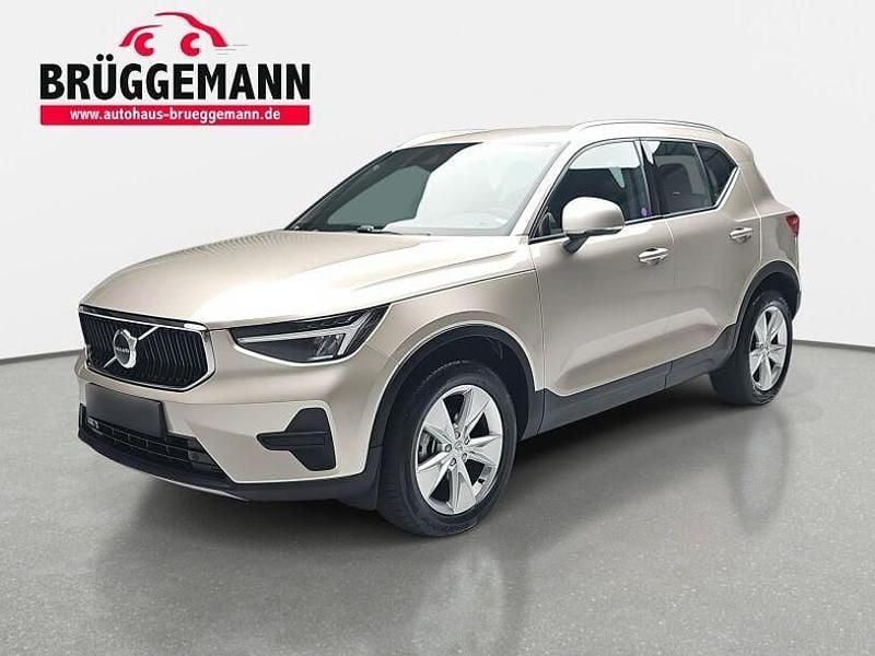 Gold Gebraucht 2024 Volvo XC40 Core SUV | 32.890 € (Fairer Preis) - Bild 1/4