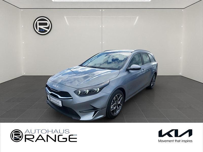 Silber Neu 2025 Kia Ceed Sportswagon Spirit Kombi | 36.075 € - Bild 1/4