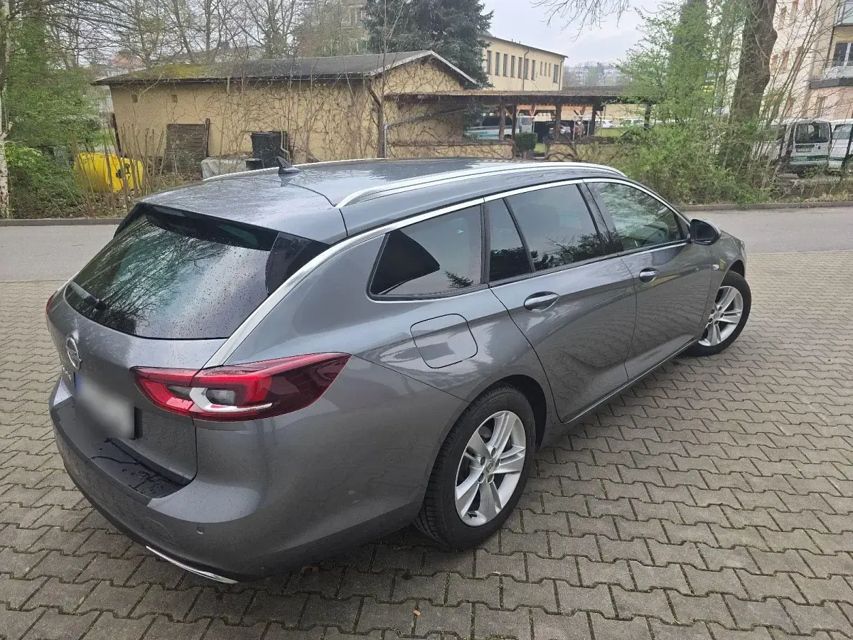 Gebraucht Opel Insignia Elegance 174 PS (127 kW) 2021 Grau Kombi
