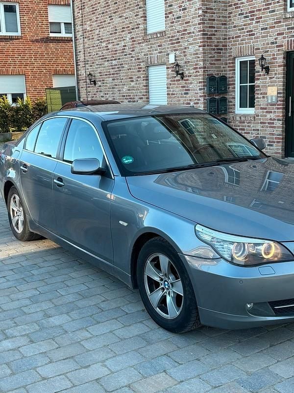Second-hand BMW 520 177 CP (130 kW) 2009 Gri Berlinǎ