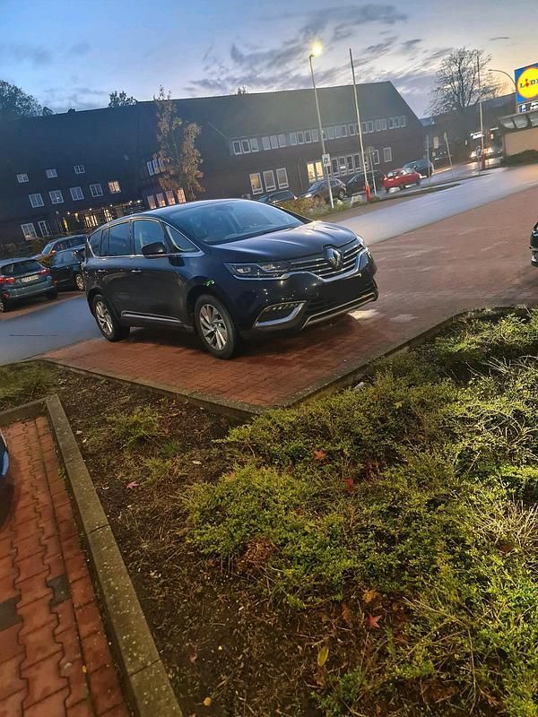 Schwarz Gebraucht 2015 Renault Espace Van / Kleinbus | 11.900 € (Fairer Preis) - Bild 1/4