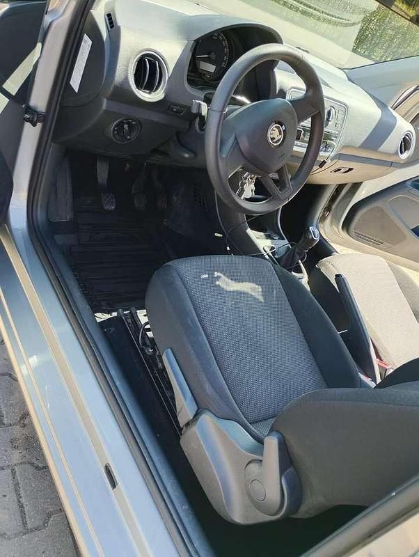 Używany Skoda Citigo 75 KM (55 kW) 2016 Srebrny Hatchback