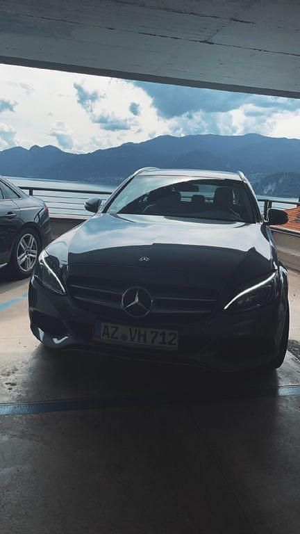 Gebraucht Mercedes C220 Avantgarde 170 PS (125 kW) 2017 Grau Limousine