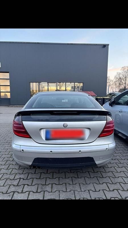 Gebraucht Mercedes C220 143 PS (105 kW) 2003 Silber Coupé