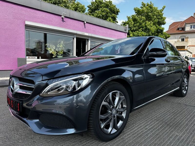 Tenoritgrau metalliclack Gebraucht 2015 Mercedes C250 Avantgarde Limousine | 23.990 € (Etwas zu teuer) - Bild 1/4