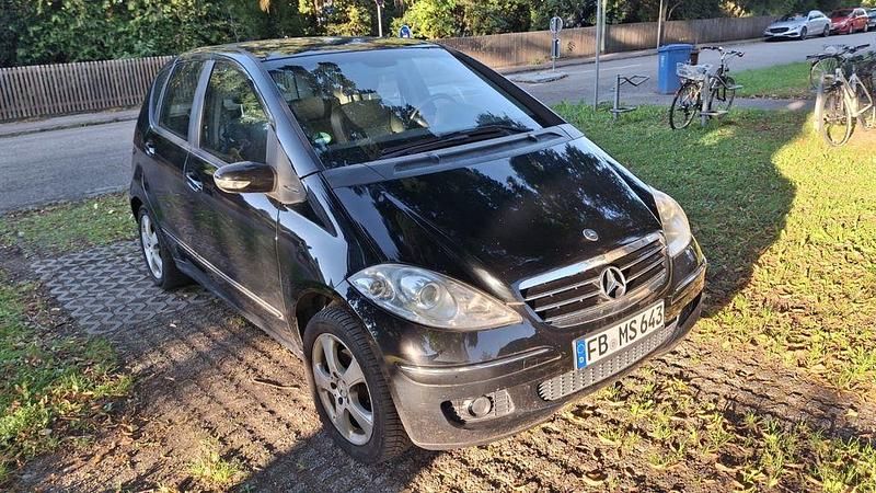 Schwarz Gebraucht 2006 Mercedes A170 Avantgarde Van / Kleinbus | 2.950 € (Guter Preis) - Bild 1/4