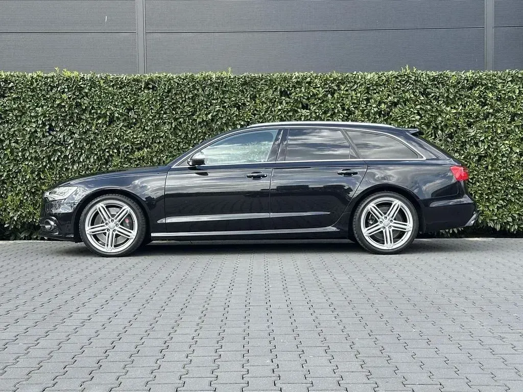 Używany Audi S6 Proline 420 KM (308 kW) 2014 Czarny Kombi