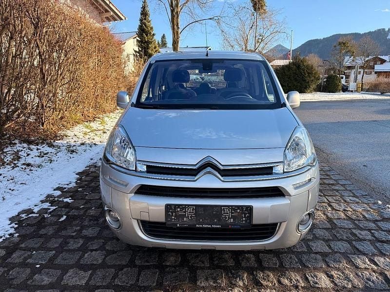 Gebraucht Citroën Berlingo 111 PS (81 kW) 2013 Grau Van / Kleinbus