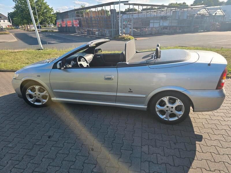 Silber Gebraucht 2001 Opel Astra Cabriolet Cabrio | 3.950 € (Teuer) - Bild 1/4