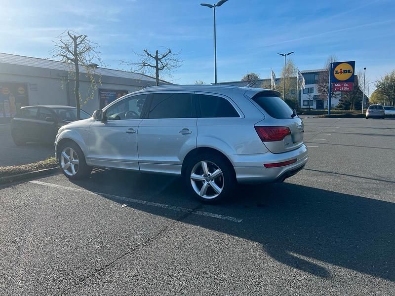 Gebraucht Audi Q7 S-Line 239 PS (175 kW) 2012 Silber SUV