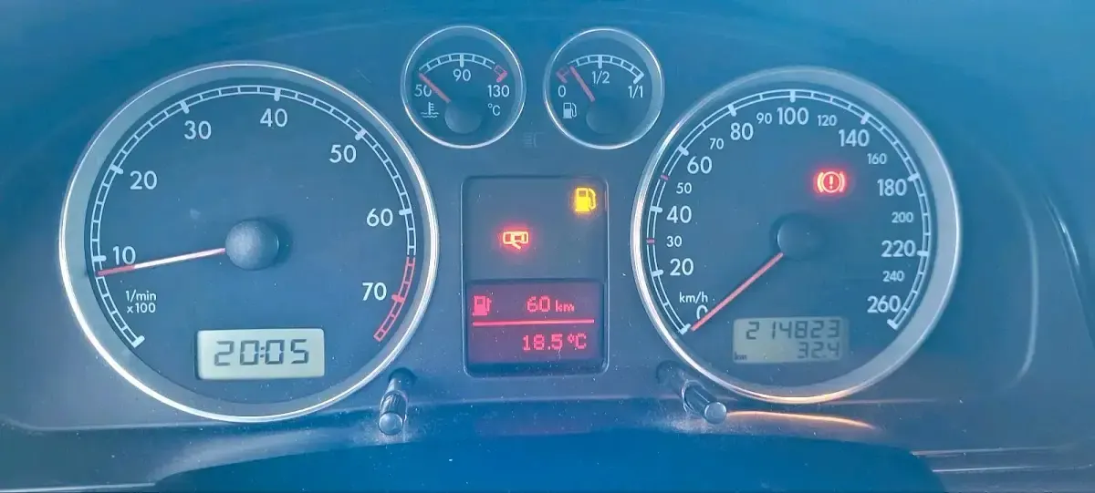 Gebraucht VW Passat 102 PS (75 kW) 2002 Blau Kleinwagen