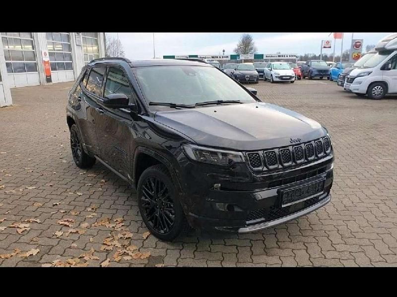 Gebraucht Jeep Compass 179 PS (131 kW) 2022 Schwarz SUV