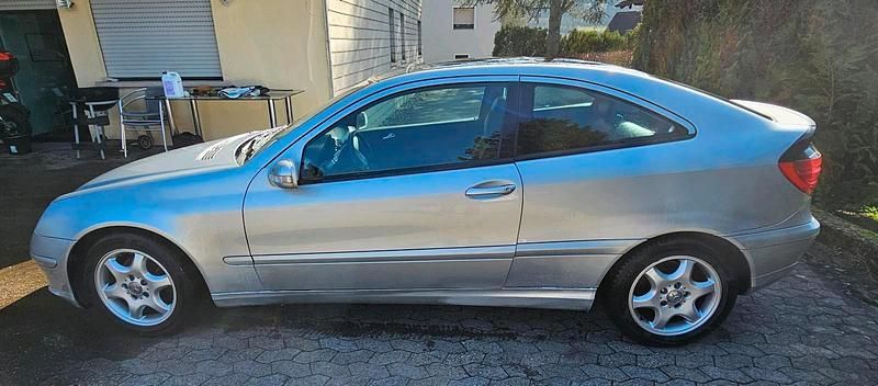 Gebraucht Mercedes C230 197 PS (144 kW) 2001 Grau Coupé