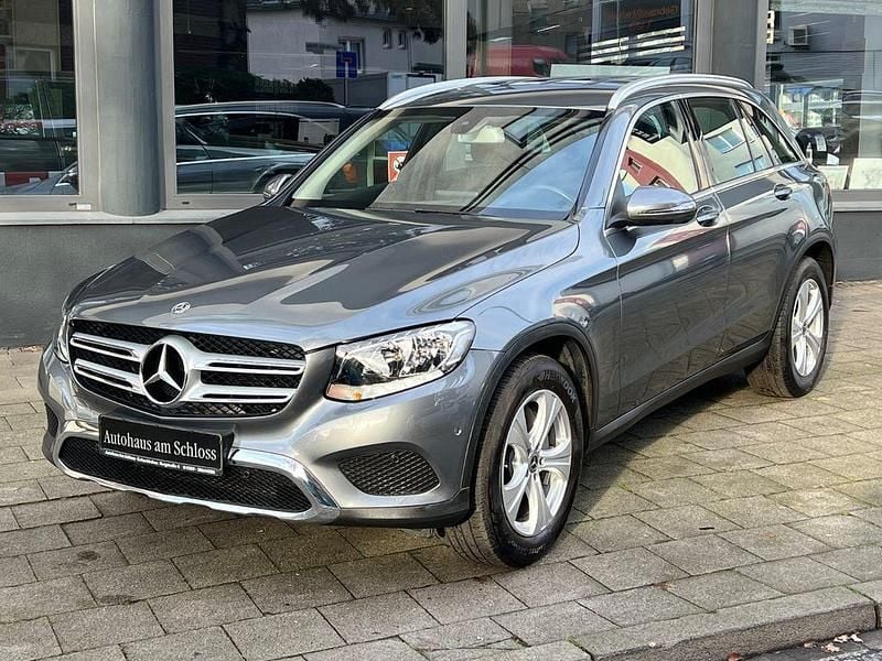 Gebraucht Mercedes GLC250 211 PS (155 kW) 2019 Grau SUV