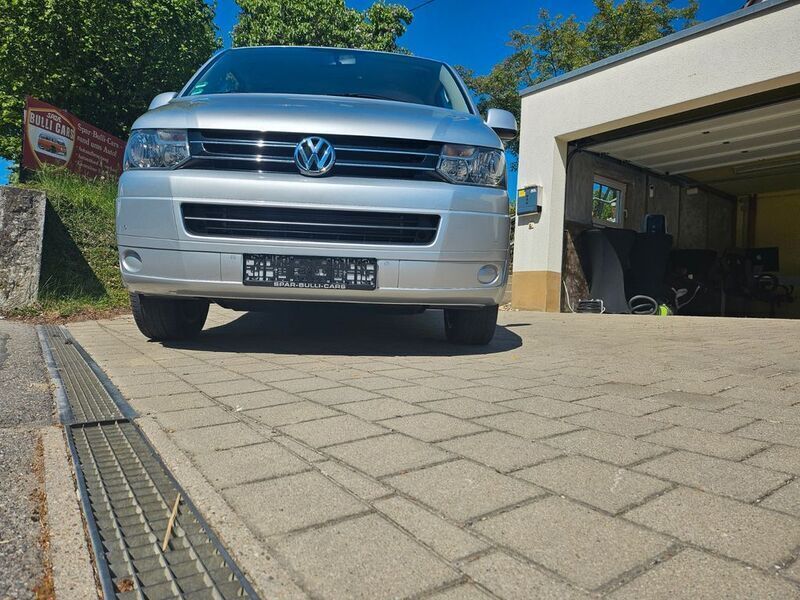 Silber Gebraucht 2012 VW T5 Comfortline Van | 18.590 € (Fairer Preis) - Bild 1/4