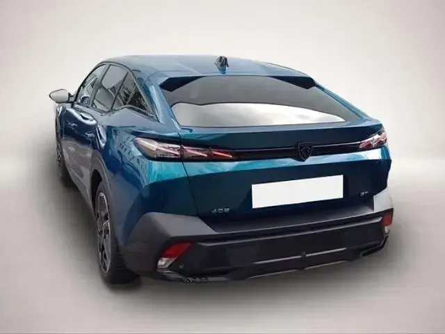 Gebraucht Peugeot 408 GT GTi 131 PS (96 kW) 2023 Manufacturer Limousine