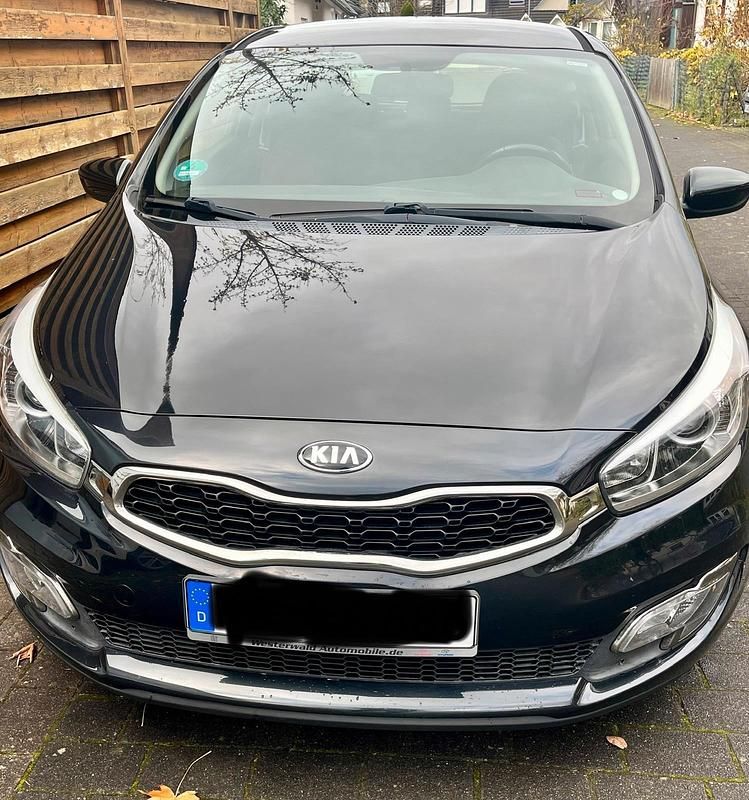 Gebraucht Kia Ceed Edition 7 135 PS (99 kW) 2014 Schwarz Kleinwagen