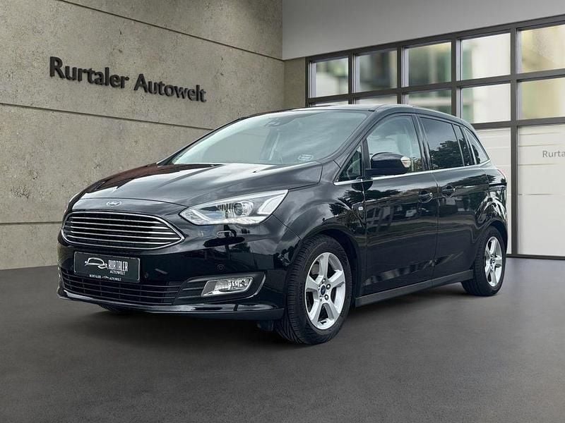 Schwarz Gebraucht 2016 Ford Grand C-Max Titanium Van / Kleinbus | 14.999 € (Teuer) - Bild 1/4