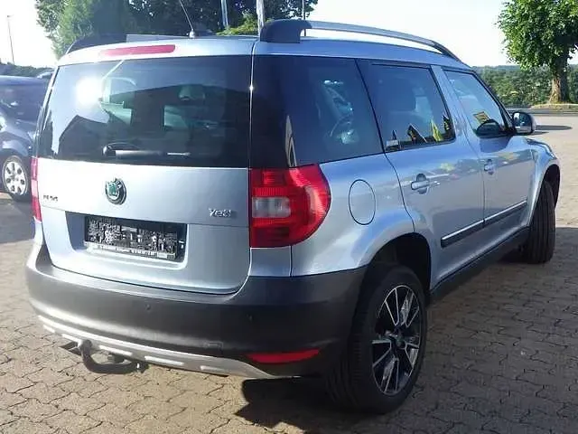 Gebraucht Skoda Yeti Adventure 140 PS (102 kW) 2014 Sharkblau metallic SUV