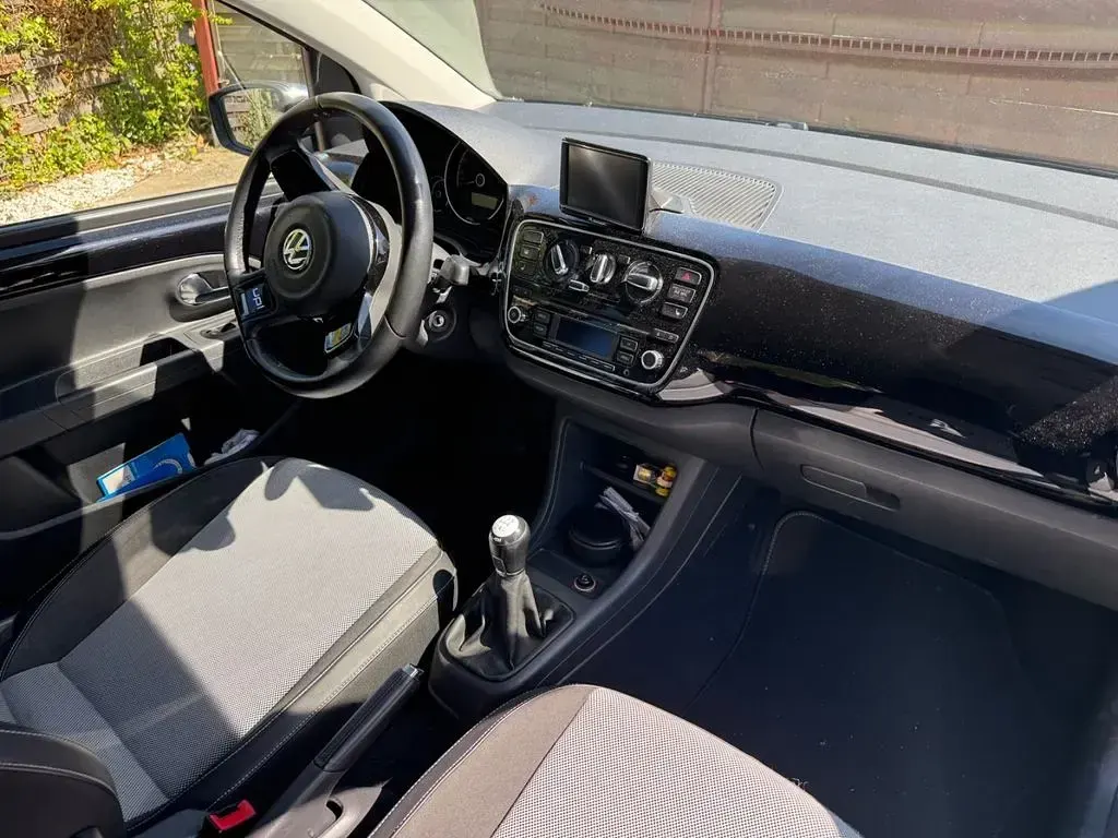 Gebraucht VW up! 75 PS (55 kW) 2013 Schwarz Kleinwagen