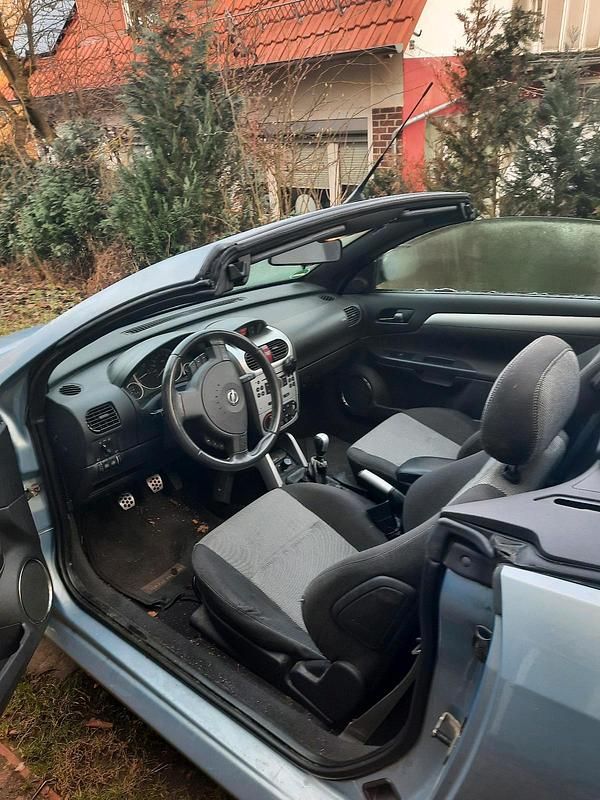 Gebraucht Opel Tigra 125 PS (91 kW) 2007 Cabrio
