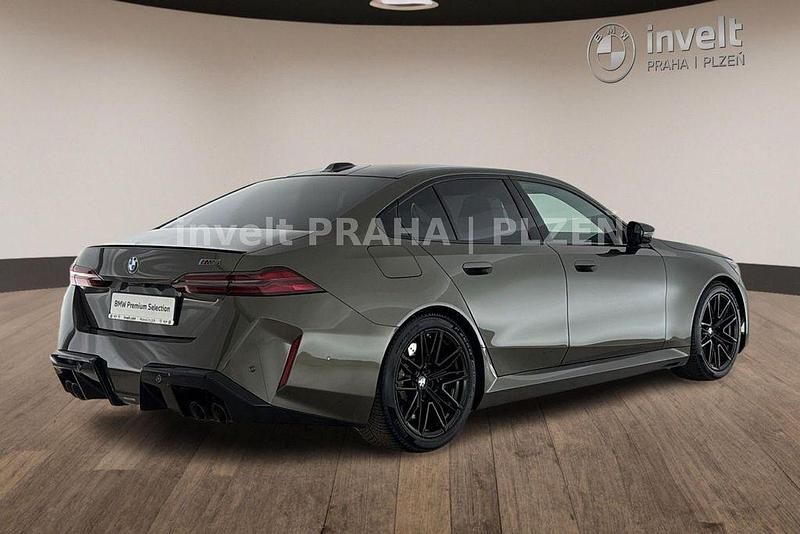 Gebraucht BMW M5 Basis 585 PS (430 kW) 2024 Grün Limousine