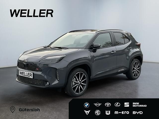 Grau Neu 2025 Toyota Yaris Hybrid Sport SUV | 32.490 € (Etwas zu teuer) - Bild 1/3