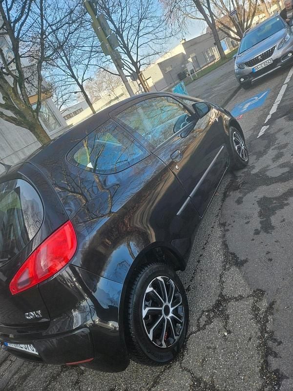 Gebraucht Mitsubishi Colt 75 PS (55 kW) 2007 Schwarz Kleinwagen
