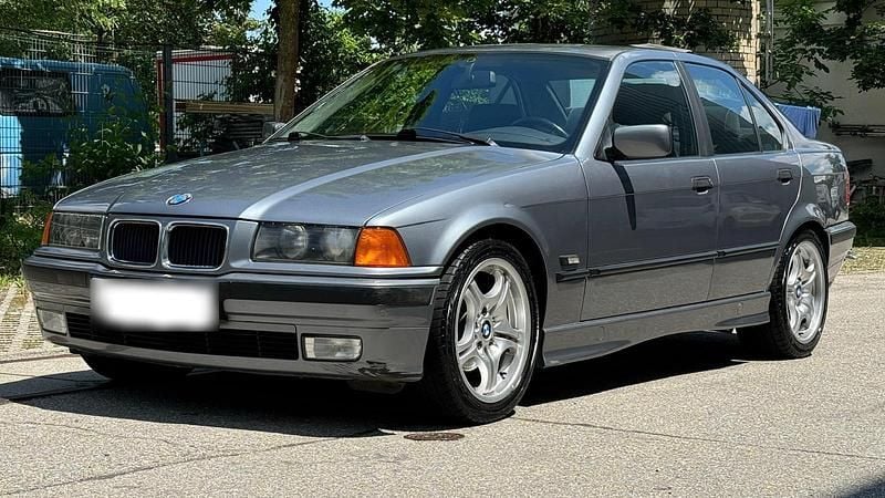 Second-hand BMW 320 150 CP (110 kW) 1996 Gri Berlinǎ