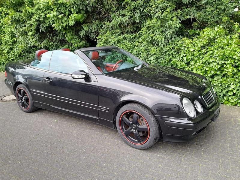 Schwarz Gebraucht 2003 Mercedes CLK200 Avantgarde Cabrio | 2.990 € - Bild 1/3