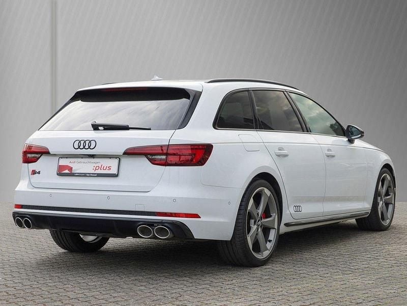 Gebraucht Audi S4 Ambiente 347 PS (255 kW) 2019 Gletscherweiß metallic Kombi