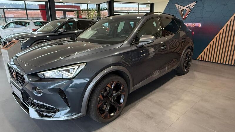 Grau Gebraucht 2022 Cupra Formentor VZ SUV | 27.900 € (Fairer Preis) - Bild 1/4