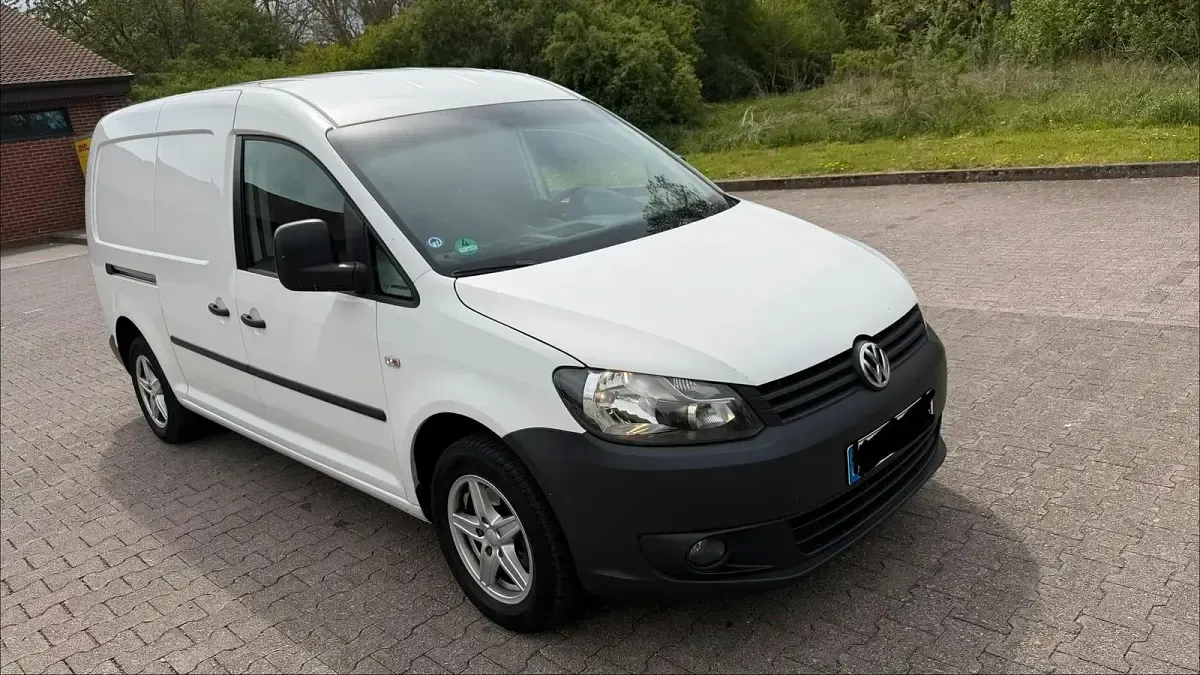 Gebraucht VW Caddy 105 PS (77 kW) 2011 Weiß Van / Kleinbus