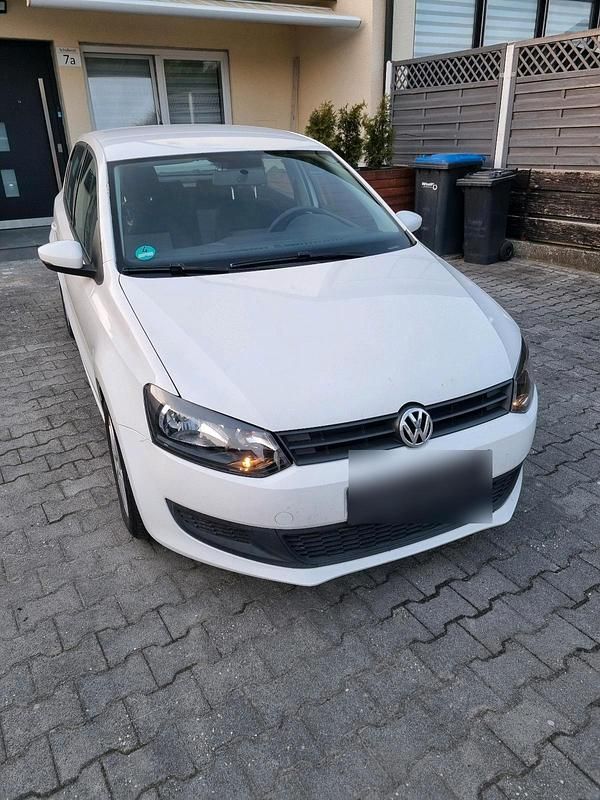 Gebraucht VW Polo 60 PS (44 kW) 2010 Weiß Kleinwagen