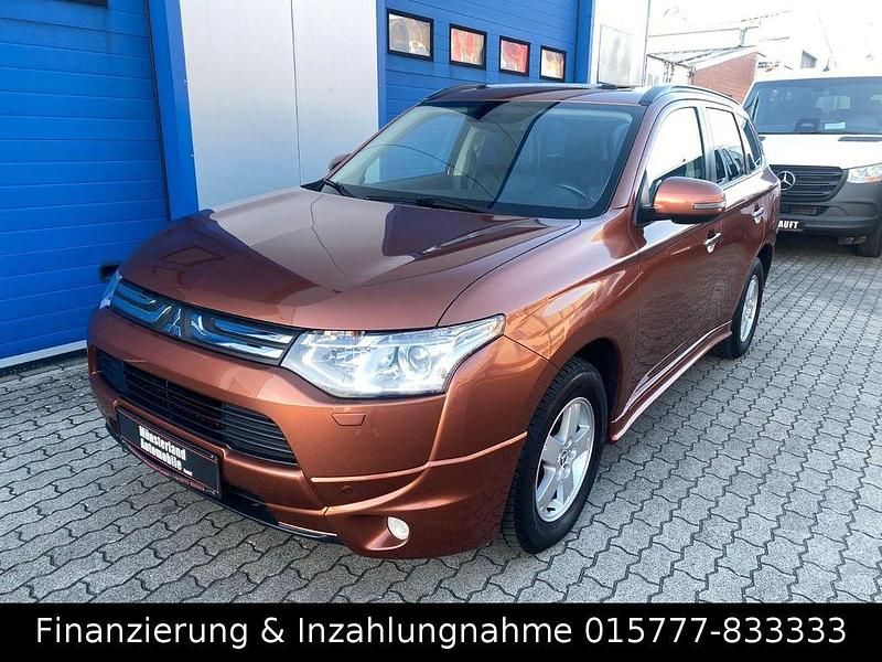 Gebraucht Mitsubishi Outlander 150 PS (110 kW) 2013 Braun SUV