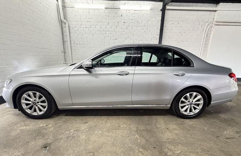 Gebraucht Mercedes E250 Avantgarde 211 PS (155 kW) 2018 Iridiumsilber  metalliclack Limousine