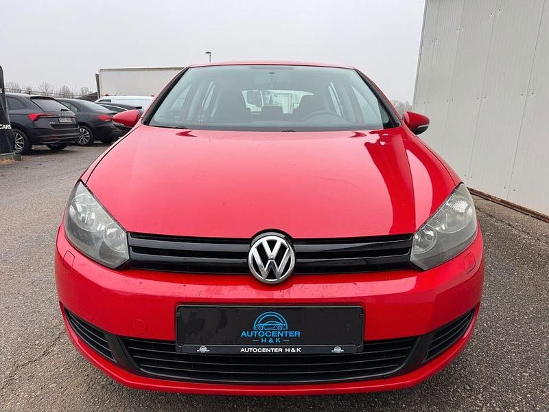 Gebraucht VW Golf VI Trendline 80 PS (58 kW) 2009 Rot Kleinwagen