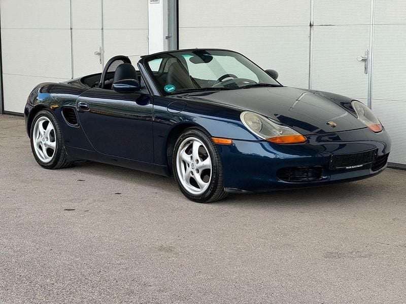 Second-hand Porsche Boxster 204 CP (150 kW) 2001 Albastru Cabrio