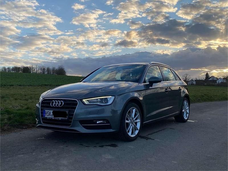 Gebraucht Audi A3 Ambiente 122 PS (89 kW) 2013 Grau Kombi