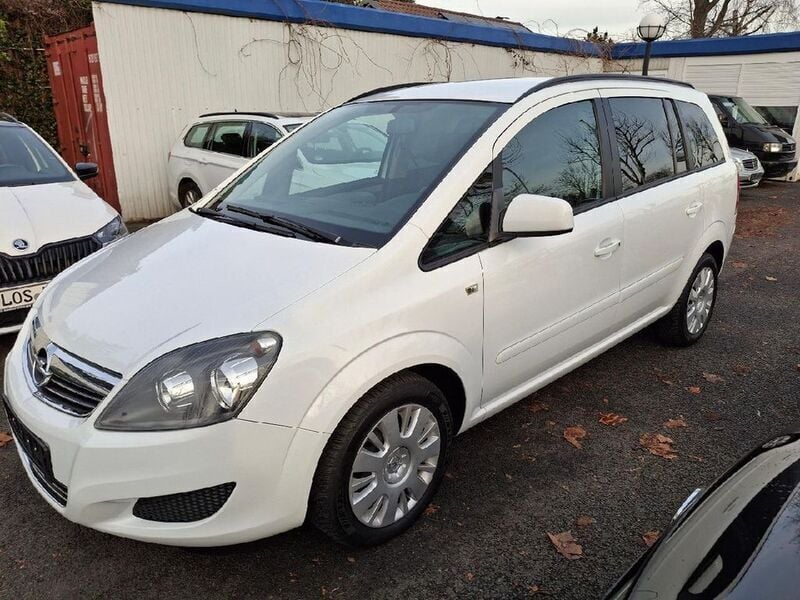Weiß Gebraucht 2012 Opel Zafira Family Van / Kleinbus | 3.949 € (Fairer Preis) - Bild 1/4
