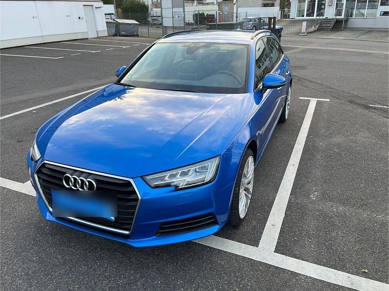 Blau Gebraucht 2019 Audi A4 Ambiente Kombi | 22.999 € (Fairer Preis) - Bild 1/4