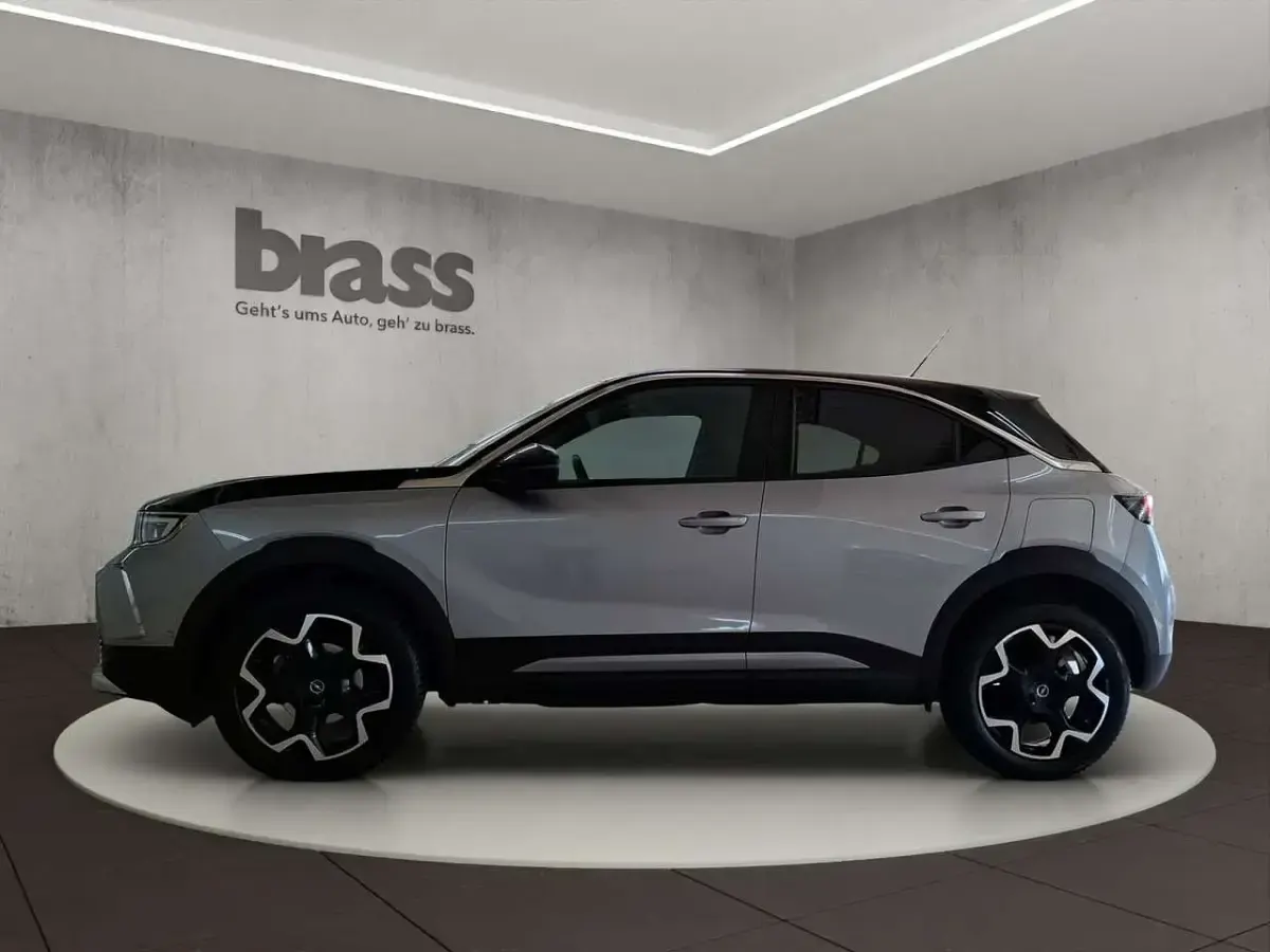 Gebraucht Opel Mokka Ultimate 131 PS (96 kW) 2022 Kontrast grau/quarz silber SUV