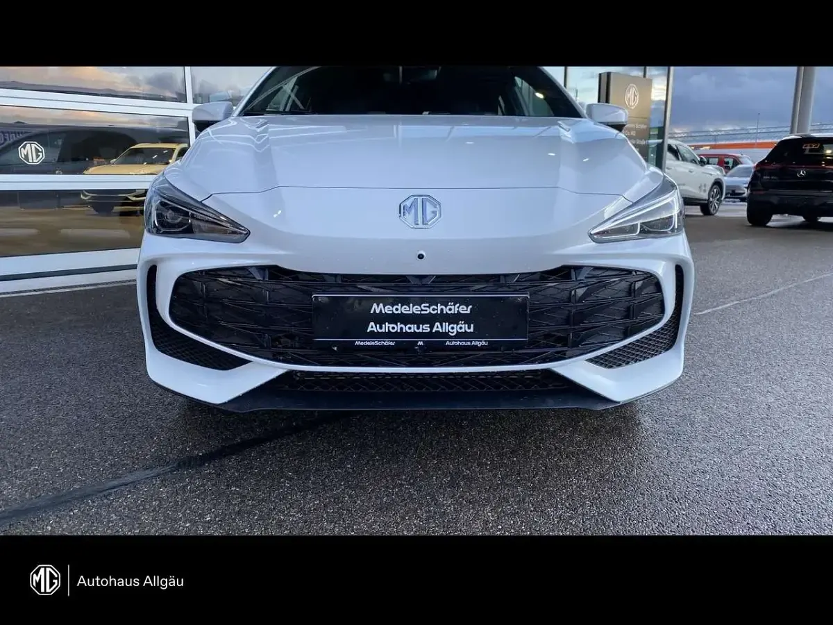 Neu MG MG3 Luxury 194 PS (142 kW) 2026 Weiß Kleinwagen